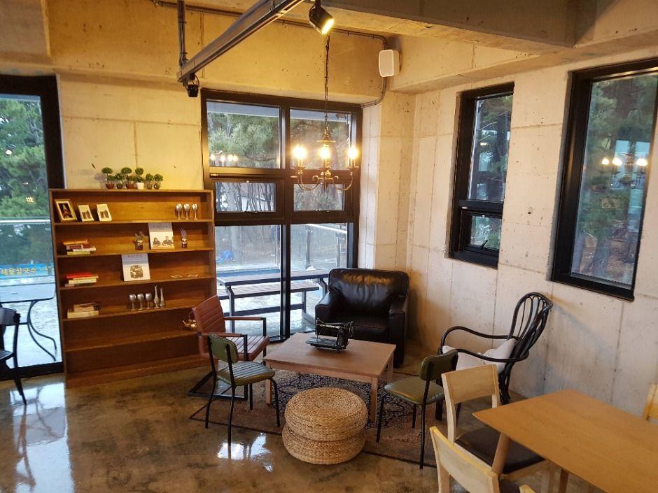 카페 잠진도길28 1