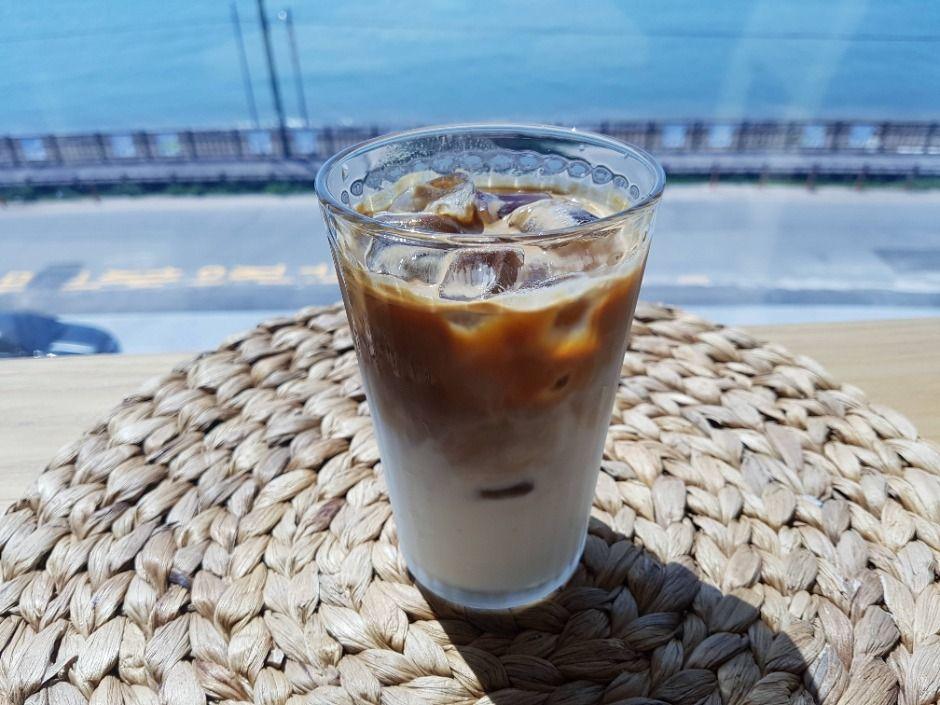 카페 잠진도길28 2