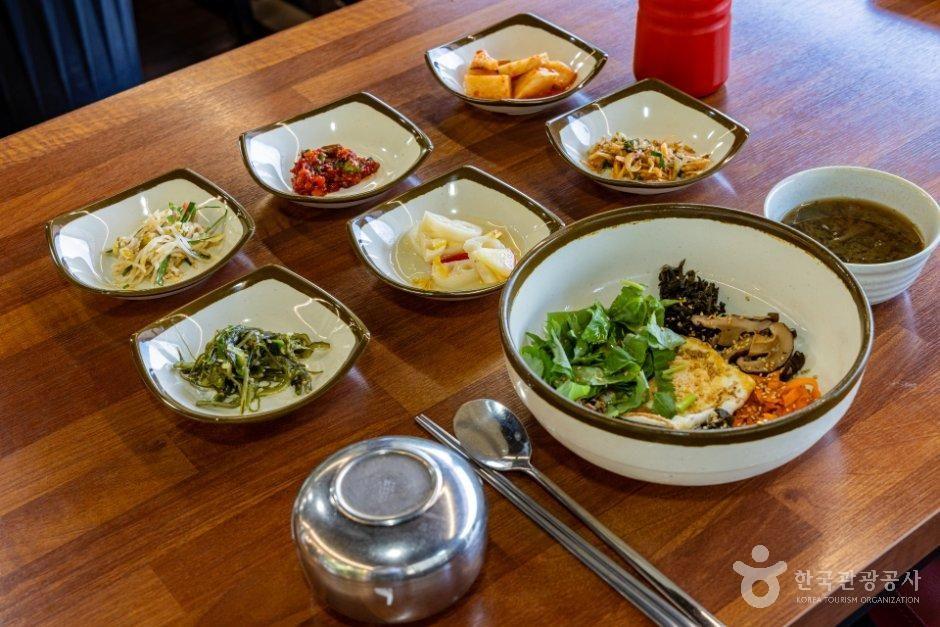 물레방아식당 6