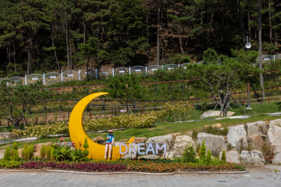The First Local Garden in Incheon: Hwagae Garden 22