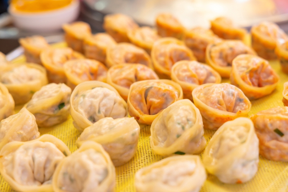 Steamed buns from Ttoori Wangmandu 04