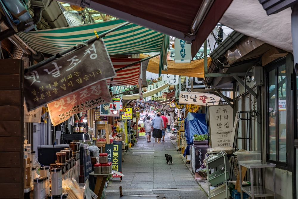 Gyodongdo Daeryong Market
