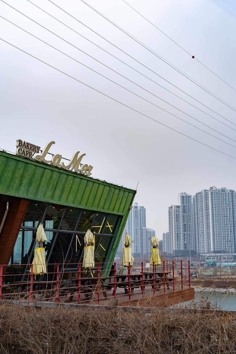 La Mer Bakery 01