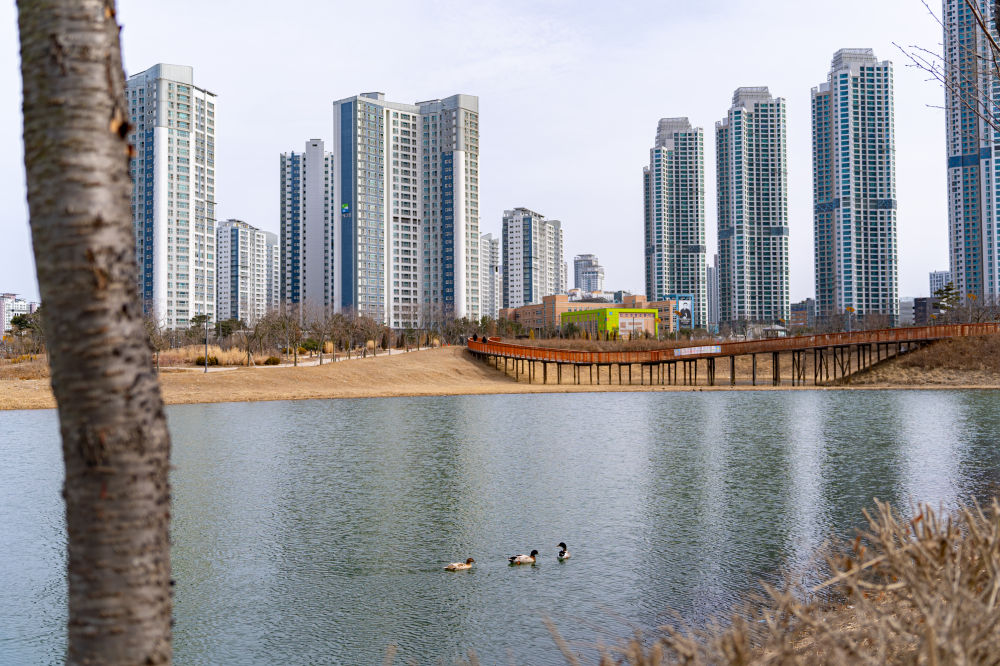 Cheongna Lake Park