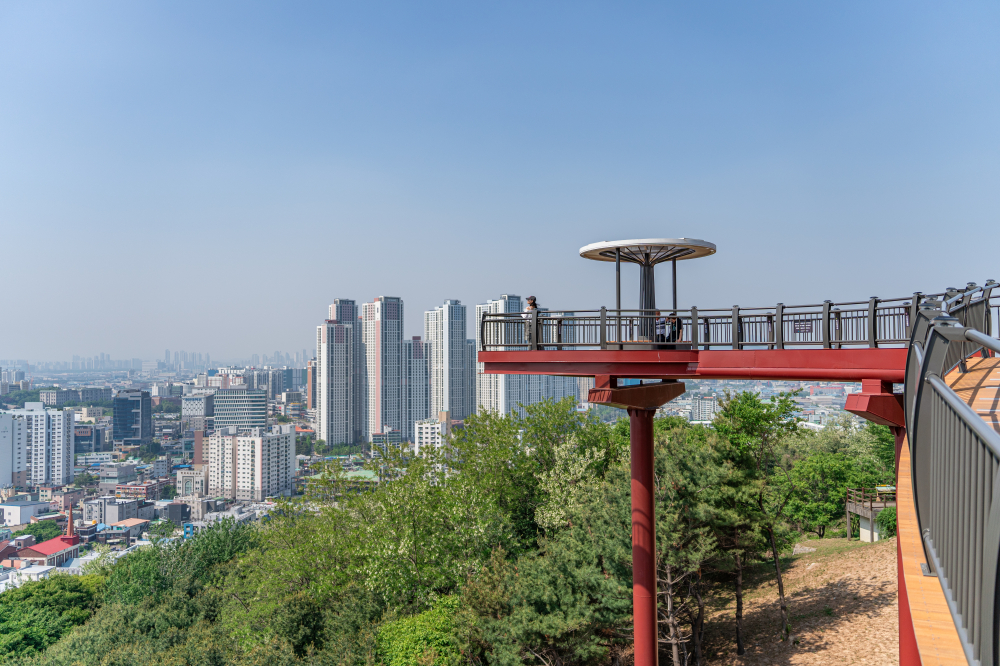 Subong Park Skywalk