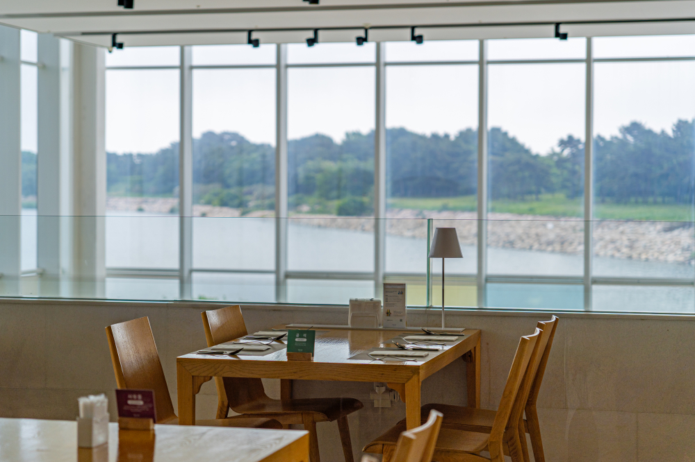 Nest Hotel 06