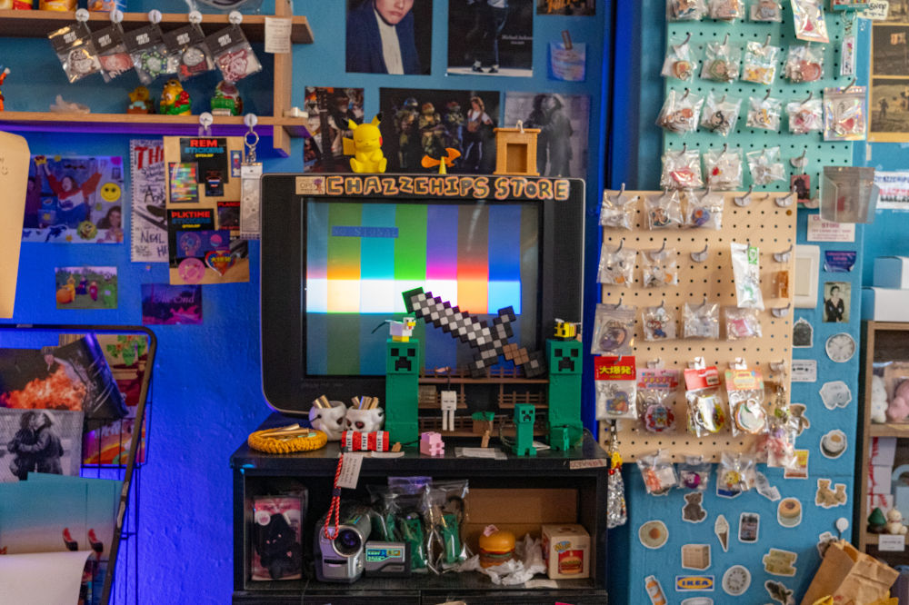 Chazzchips Store 04