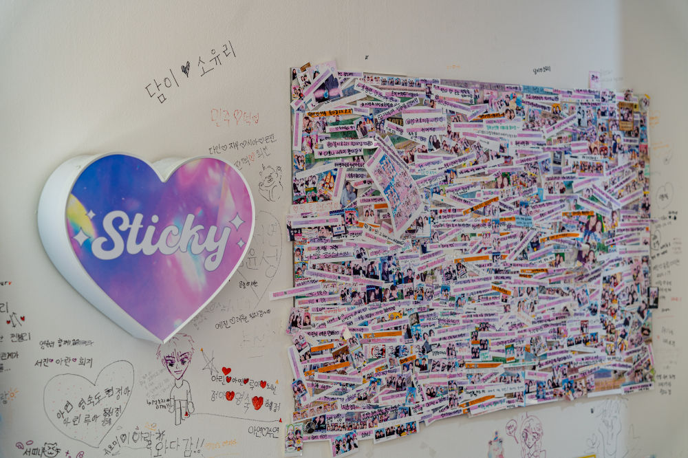 Sticky Shop 08