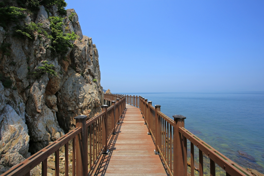 海岸散策路やシンファン亭など昇鳳島の人気スポットが密集した燭台岩一帯 9