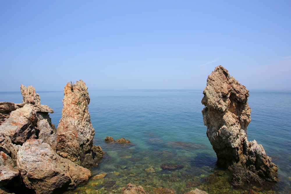 海岸散策路やシンファン亭など昇鳳島の人気スポットが密集した燭台岩一帯 10